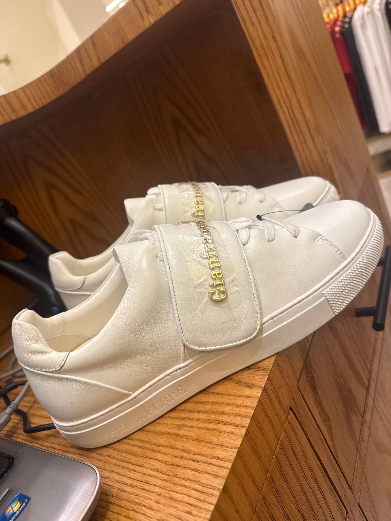 Gf white shose