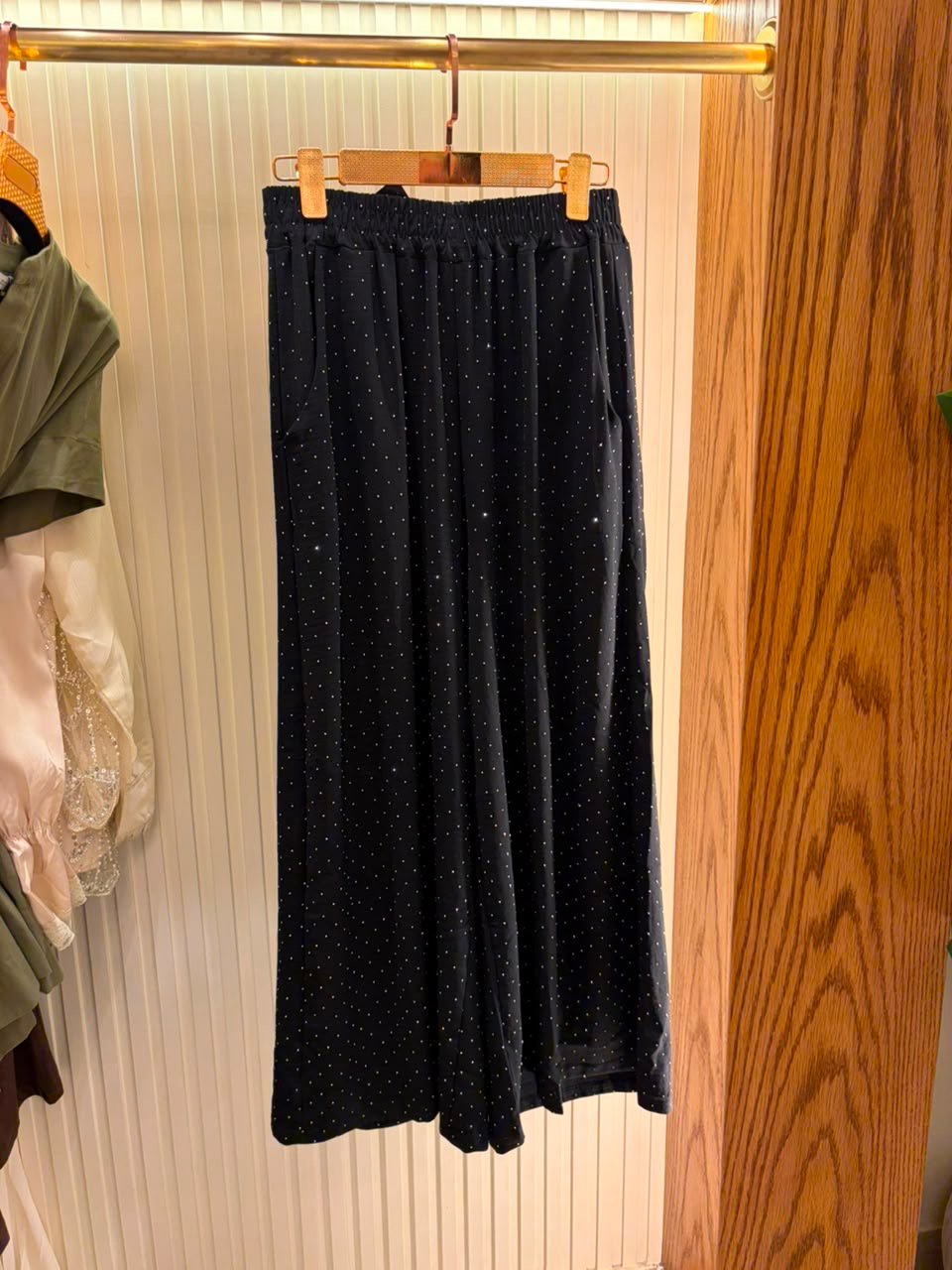 Black pants - 2